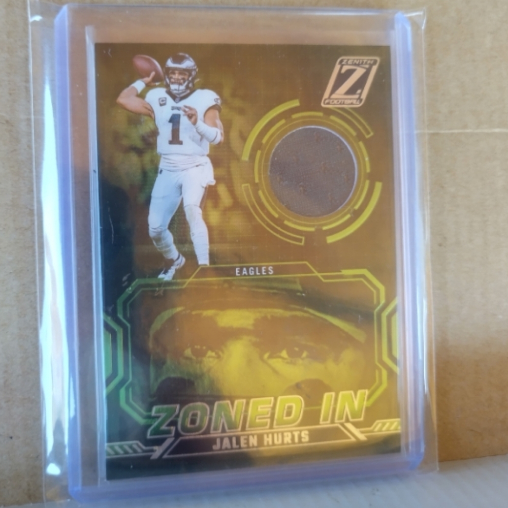 🏈🏆Jalen Hurts "Player-Worn/Used - Green Patch Insert" Card🏆🏈